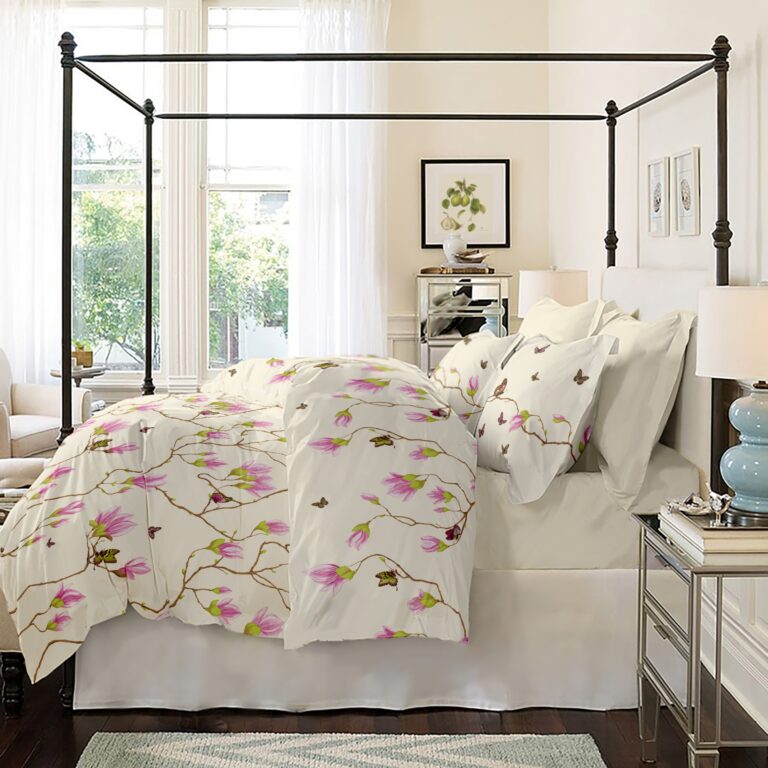 Lenjerie pat Renforce desen Magnolia v.1 Vanilla